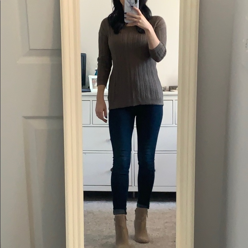 Old Navy Sage Green Knit Sweater with 3/4 Sleeves